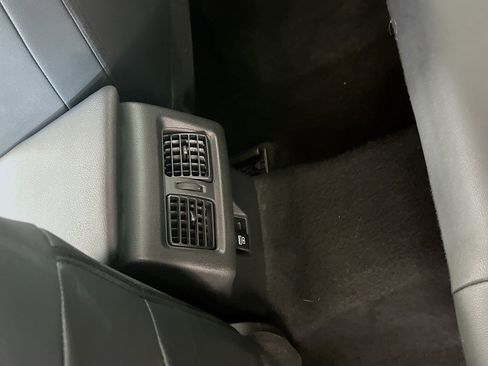 Used 2025 Toyota Camry SE image 28