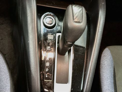 Used 2025 Nissan Versa SV FWD image 24