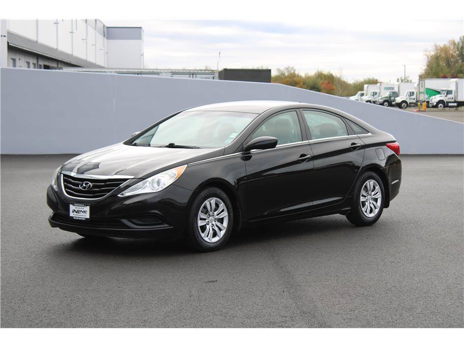 Used 2013 Hyundai Sonata GLS FWD image 1