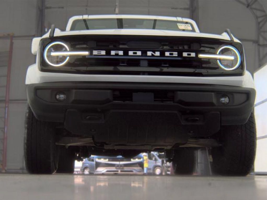 Used 2024 Ford Bronco Outer Banks AWD/4WD image 4
