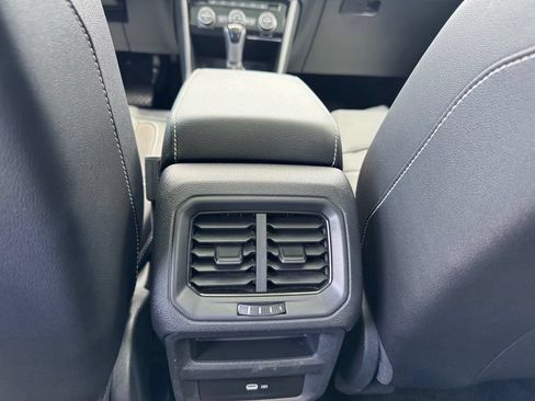 Used 2023 Volkswagen Taos SEL AWD/4WD image 19