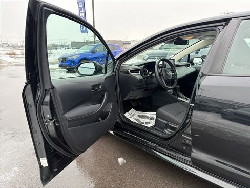 Used 2022 Toyota Corolla LE image 13