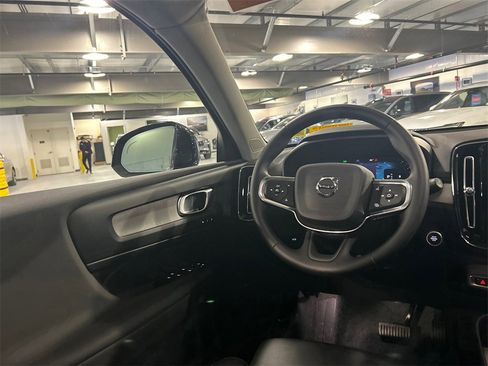 Used 2026 Volvo XC40 B5 Plus w/ Protection Package Premier image 23