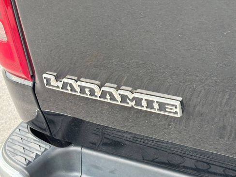 Used 2019 RAM 1500 Laramie AWD/4WD image 6