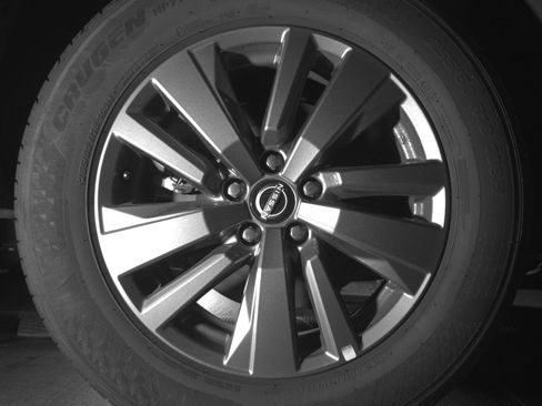 Used 2025 Nissan Pathfinder SV AWD/4WD image 15
