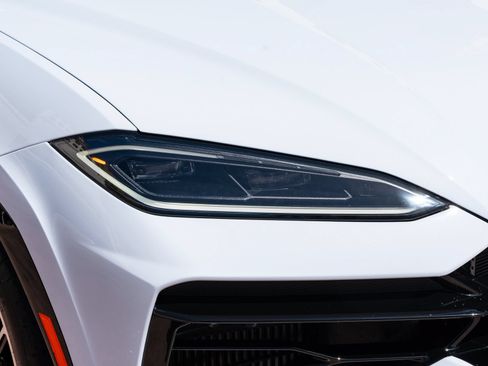 Used 2026 Lamborghini Urus SE AWD/4WD image 19