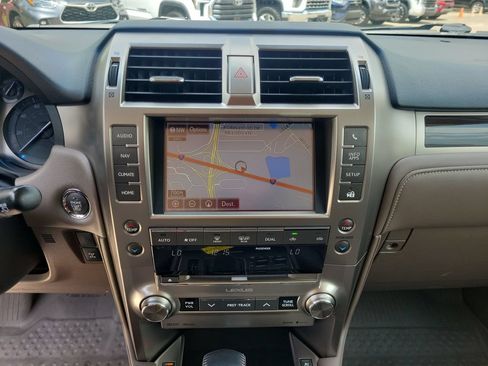 Used 2018 Lexus GX 460 w/ Navigation Package AWD/4WD image 33