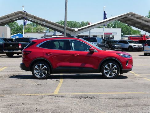 Certified 2023 Ford Escape Platinum w/ Premium Technology Package AWD/4WD image 2