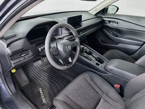 Used 2025 Honda Accord SE image 29