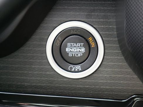 Used 2024 RAM 2500 Limited image 35