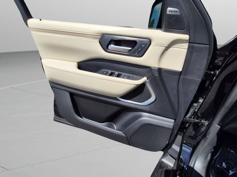 New 2026 Nissan Armada Platinum RWD image 25