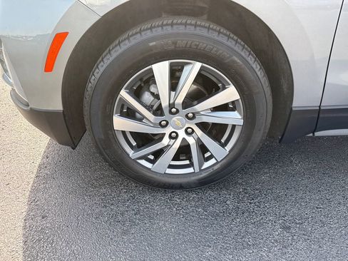 Used 2024 Chevrolet Equinox LT w/ LPO, Floor Liner Package image 29