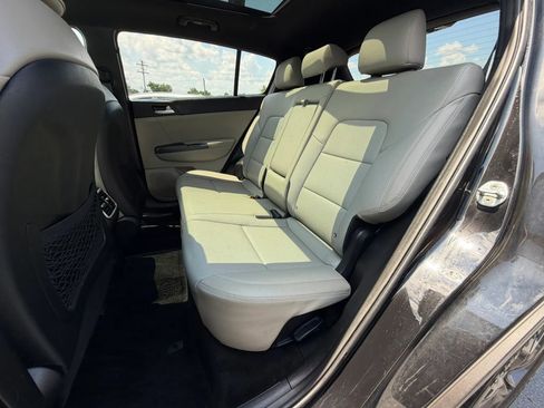 Used 2021 Kia Sportage S FWD image 11