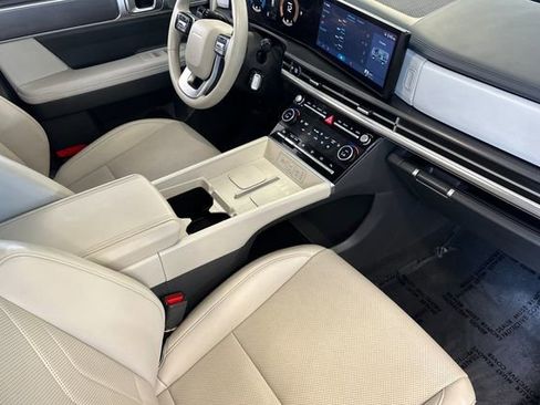 Used 2025 Hyundai Santa Fe SEL AWD/4WD image 19