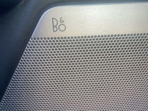 Used 2021 Ford F150 Lariat w/ Equipment Group 502A High image 23