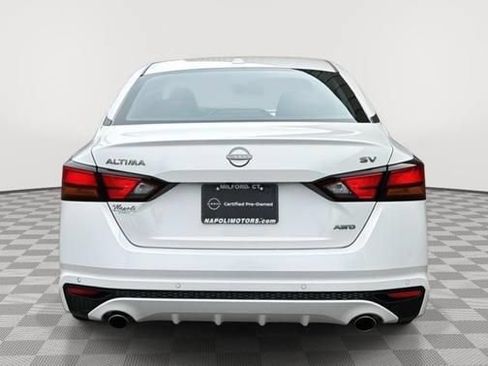 Used 2024 Nissan Altima 2.5 SV w/ SV Premium Package AWD/4WD image 4