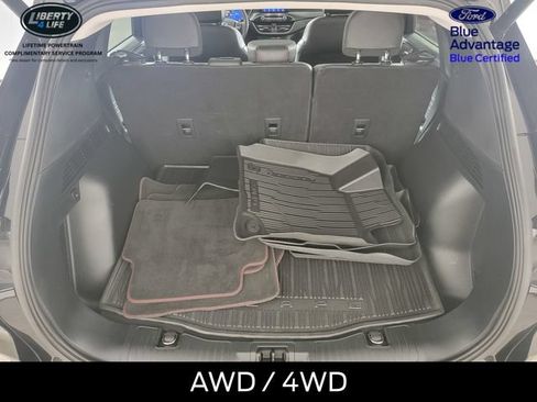 Certified 2022 Ford Escape SEL w/ SEL Stealth AWD Package image 16