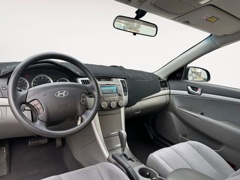 Used 2009 Hyundai Sonata GLS image 12