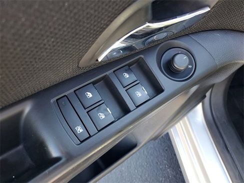 Used 2014 Chevrolet Cruze LTZ image 21