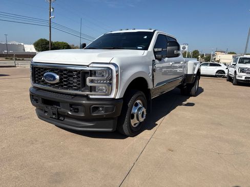 Used 2024 Ford F350 King Ranch AWD/4WD image 3