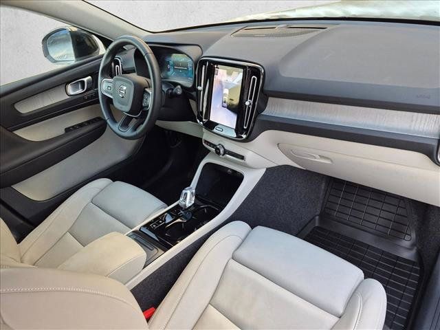 Used 2026 Volvo XC40 B5 Ultra w/ Protection Package Premier AWD/4WD image 19