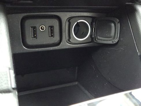 Used 2021 Buick Encore Preferred w/ Safety Package image 5