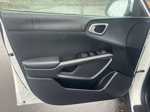 Used 2020 Kia Soul S image 20