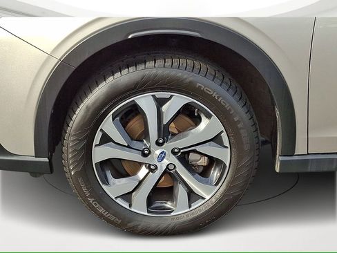 Used 2020 Subaru Outback Limited image 8