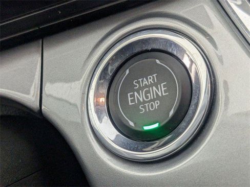 Certified 2024 Chevrolet Trax LT image 26