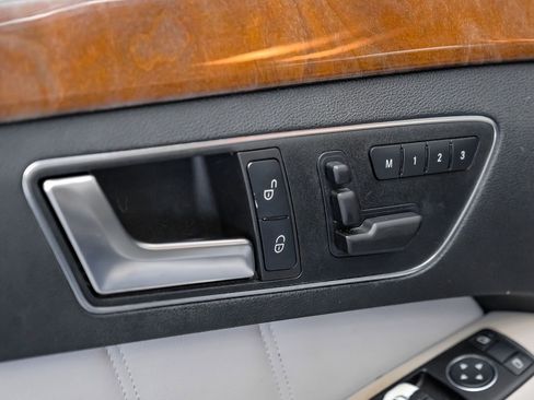 Used 2013 Mercedes-Benz E 350 4MATIC Sedan w/ Premium 1 Pkg image 39