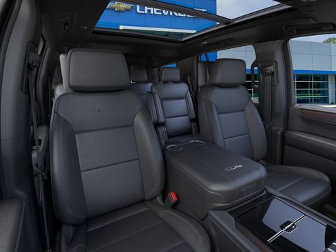 New 2026 GMC Yukon Denali w/ Denali Reserve Package AWD/4WD image 16