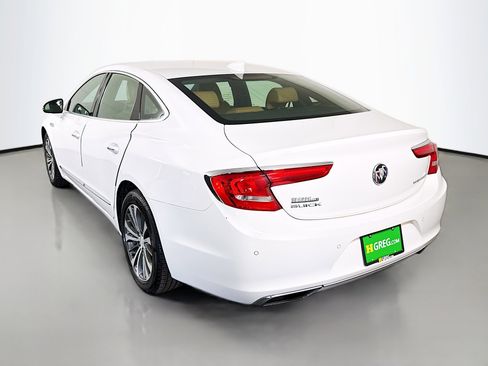 Used 2017 Buick LaCrosse Essence image 7