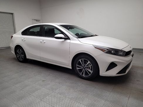 Used 2024 Kia Forte LXS w/ LXS Technology Package FWD image 11