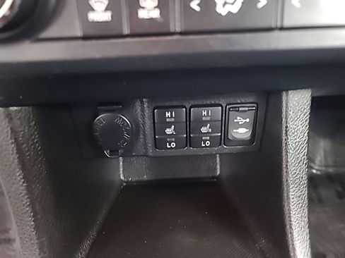 Used 2014 Toyota Corolla LE Premium w/ Driver Convenience Package FWD image 33