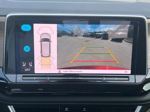 Used 2024 Volkswagen Atlas SE w/ Black Wheel Package image 34