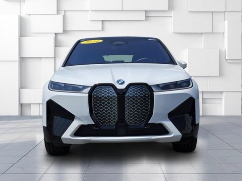 Certified 2024 BMW iX xDrive50 w/ Sport Package AWD/4WD image 2