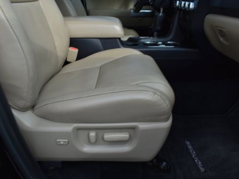 Used 2018 Toyota Sequoia Limited image 8