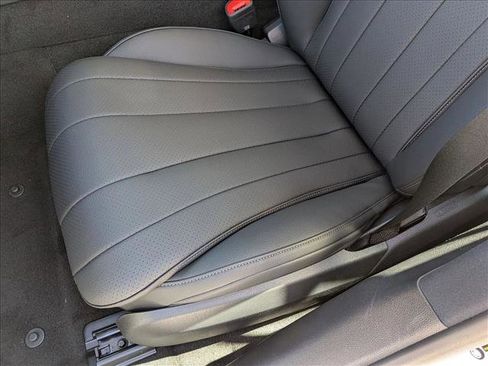 New 2025 Mercedes-Benz E 350 Sedan image 4