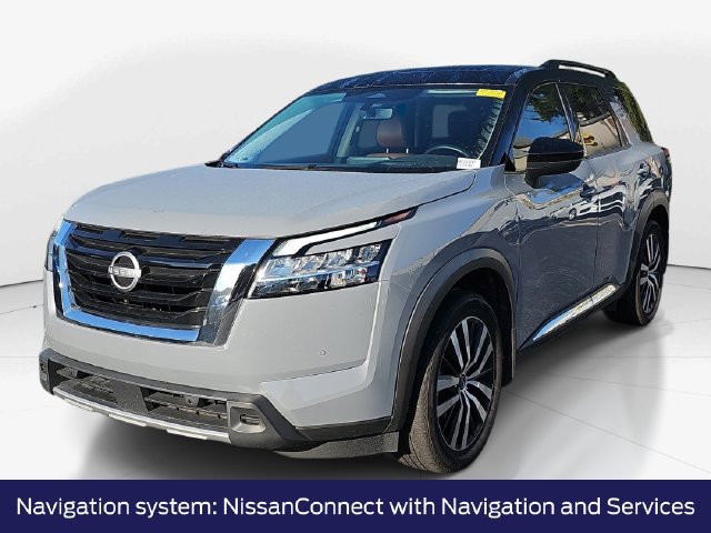 Used 2024 Nissan Pathfinder Platinum FWD image 9