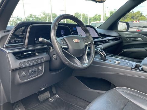 Used 2021 Cadillac Escalade ESV Sport w/ Driver Assist Tech Package AWD/4WD image 15
