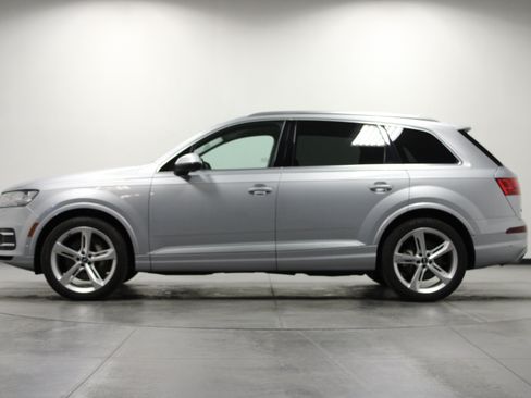 Used 2019 Audi Q7 3.0T Prestige AWD/4WD image 7