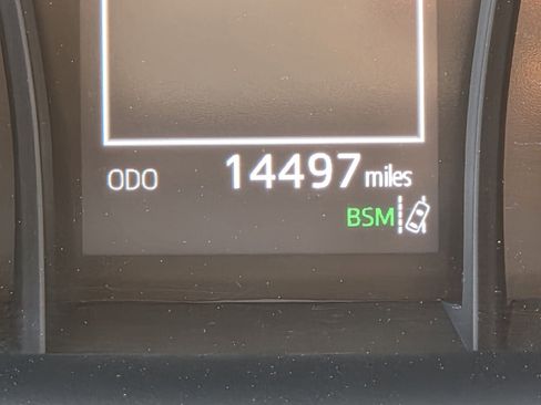 Used 2024 Toyota Camry SE image 21