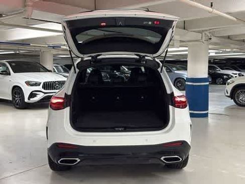Certified 2026 Mercedes-Benz GLC 300 4MATIC image 8