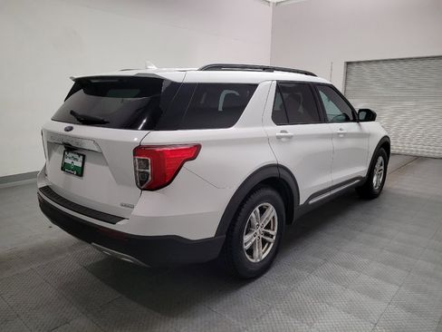 Used 2020 Ford Explorer XLT w/ Equipment Group 202A RWD image 9