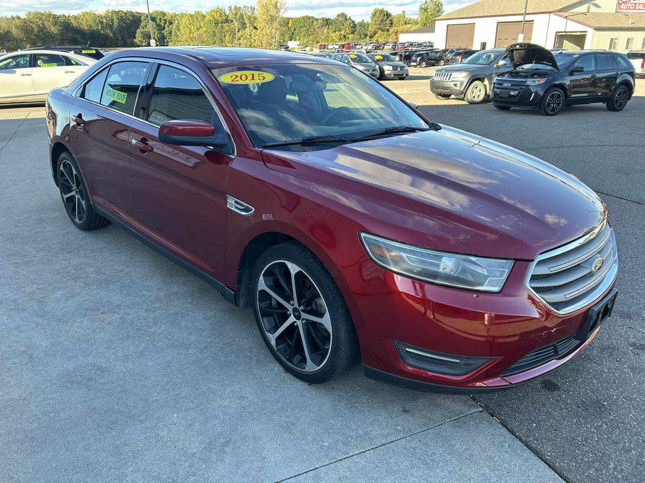 Used 2015 Ford Taurus SEL w/ Equipment Group 201A FWD image 3