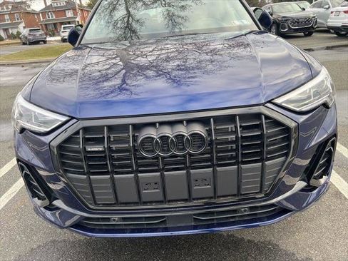 Certified 2025 Audi Q3 2.0T Premium w/ Convenience Package image 2