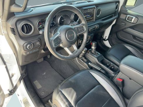 Used 2023 Jeep Wrangler Sahara w/ Cold Weather Group image 4