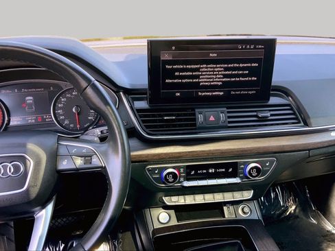 Used 2021 Audi Q5 2.0T Premium w/ Convenience Package AWD/4WD image 7