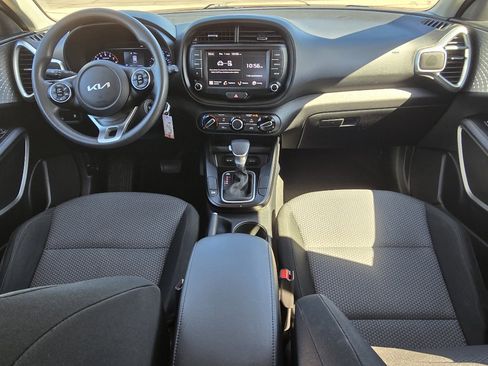 Used 2022 Kia Soul LX w/ Technology Package FWD image 27