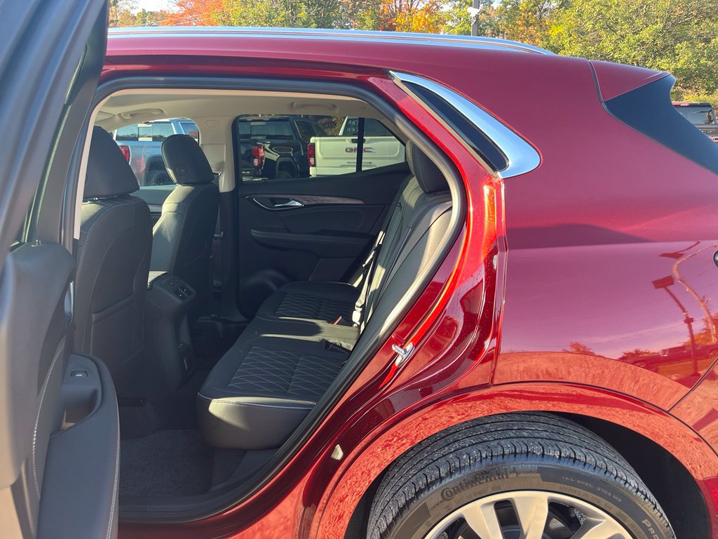 Used 2023 Buick Envision Avenir AWD/4WD image 27